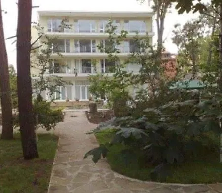 Портобелло Гардън Къща за гости *